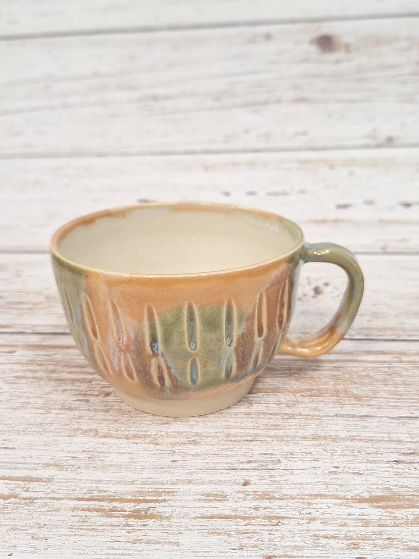 Mug with handle